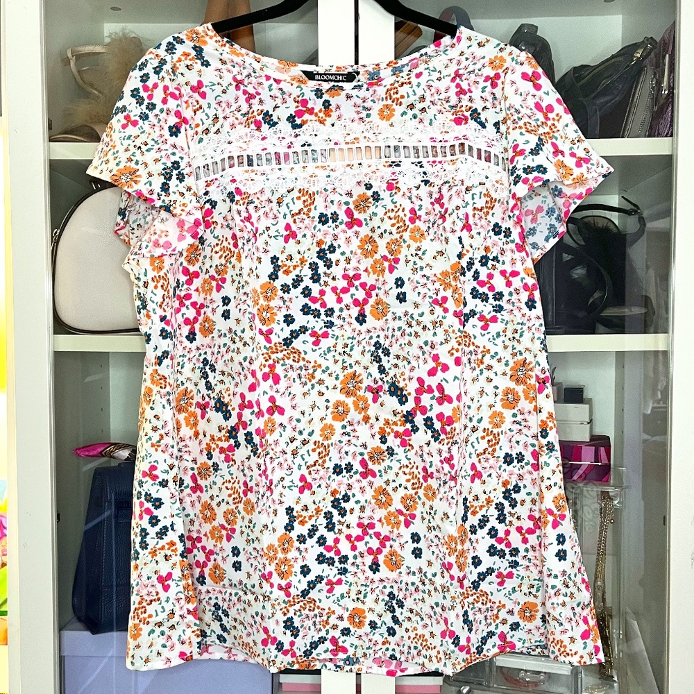 Floral Round Neck Blouse with Lace/Crochet Detail size 12